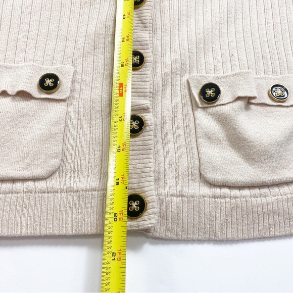 Cabi Cardigan Sweater Cream Work Professional Beige Pockets Buttons Size medium - Picture 6 of 9
